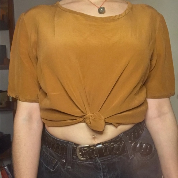 VINTAGE 💯% silk T-shirt - Picture 3 of 8